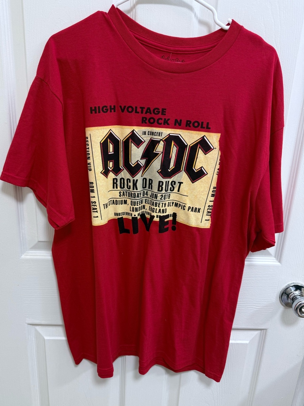NWT AC/DC Red Crew Neck Logo Graphic T-Shirt, Size XL